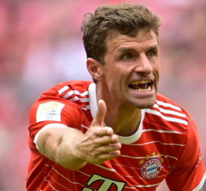 Muller shook his head in the form of the Bayern Munich